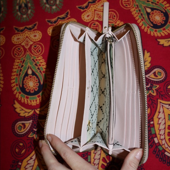 Kate Spade Wallet - Picture 4 of 5